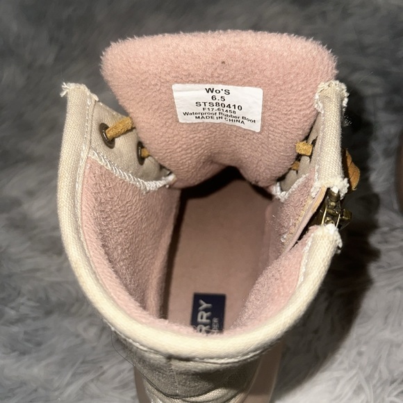 Pink Sperry Duck Boots - Picture 5 of 9